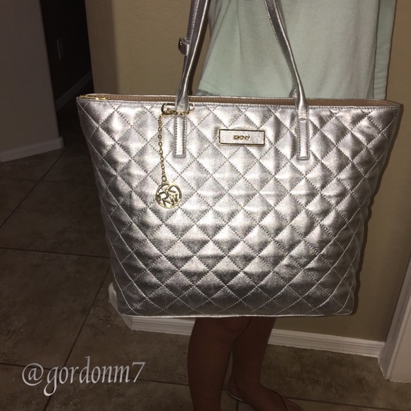 Dkny Handbags - Beautiful DKNY Large Silver Quilted Leather Purse